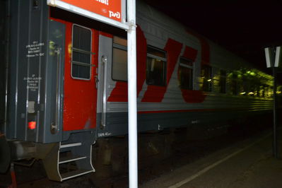 Поезд Окуловка-Неболчи в Окуловке.
