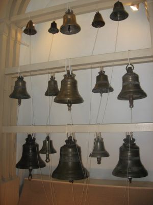 колокола из музея колоколов.
