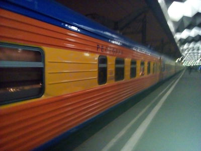 Поезд Мегаполис на станции Санкт Петербург Главный (Московский вокзал)

